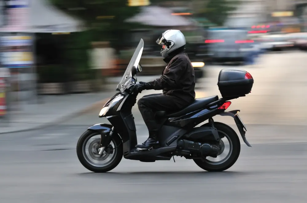 Scooter près de Terssac