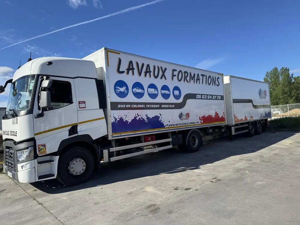 vehicule-camion-auto-ecole